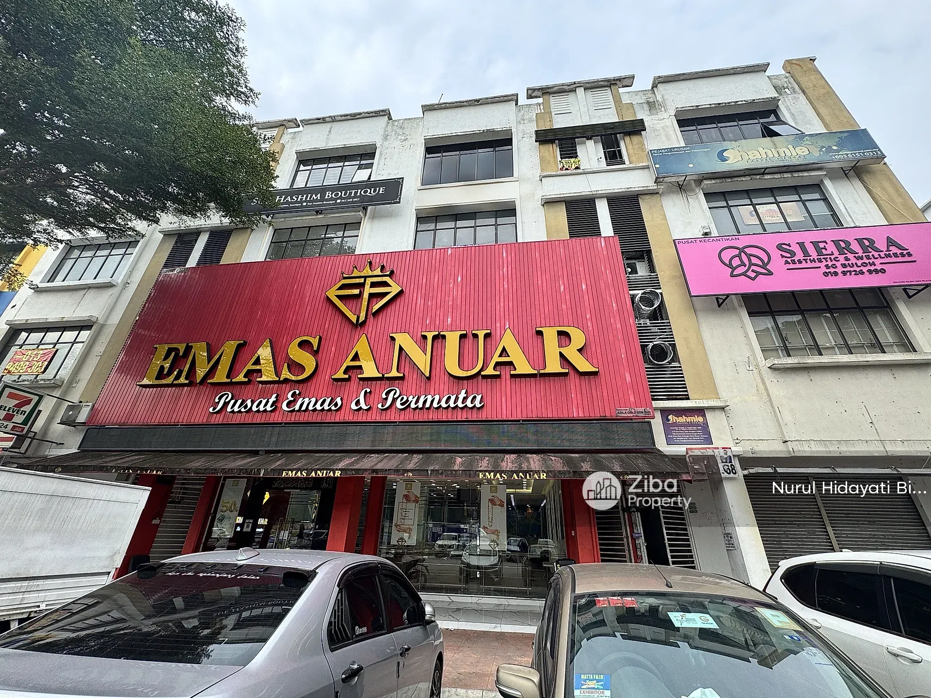 Pusat Komersial Tsb