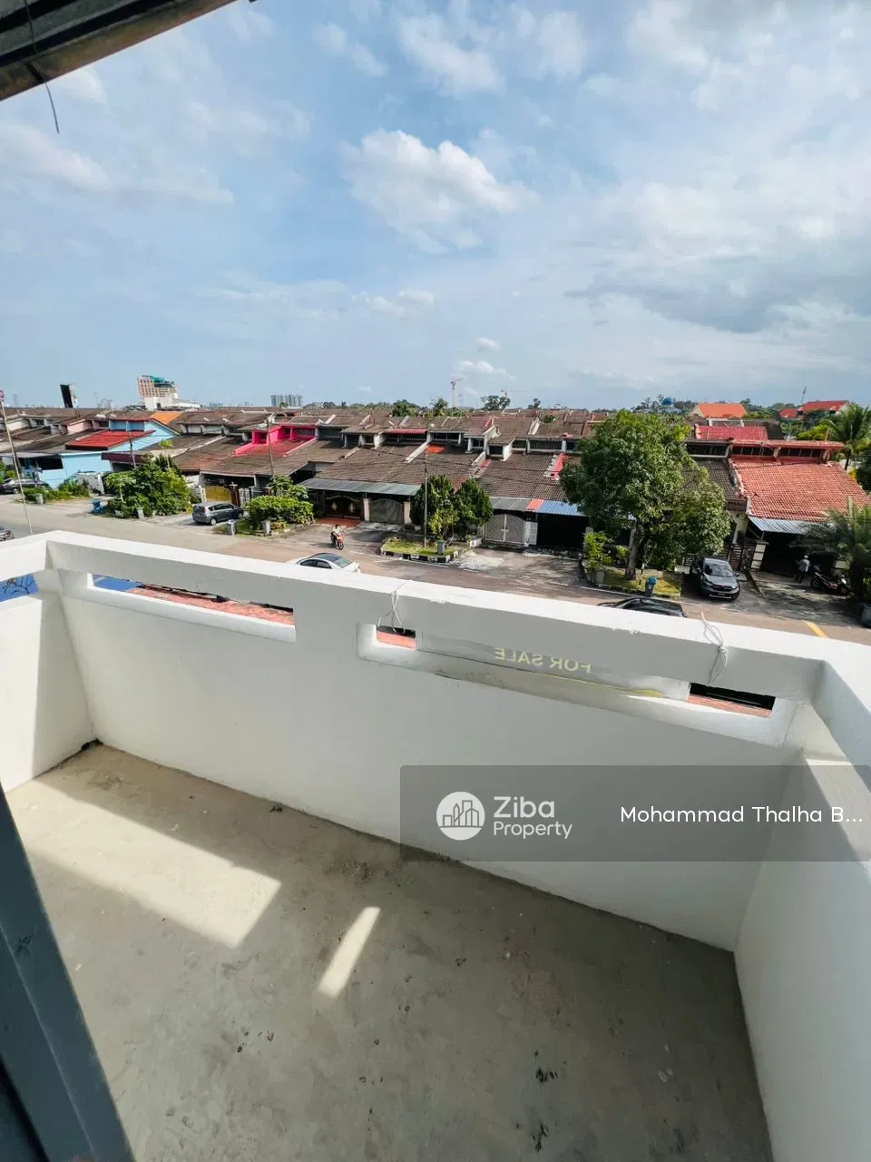 Flat Camar, Taman Perling