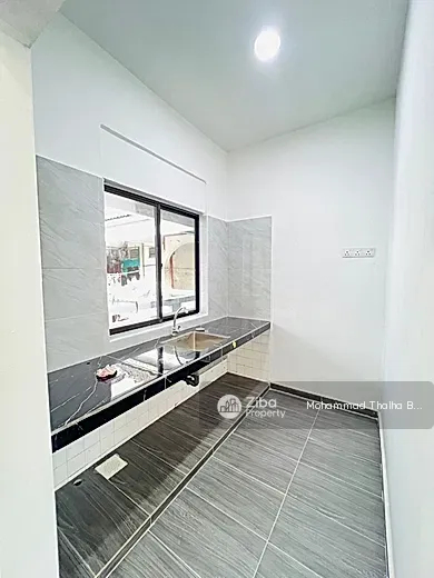 Flat Camar, Taman Perling