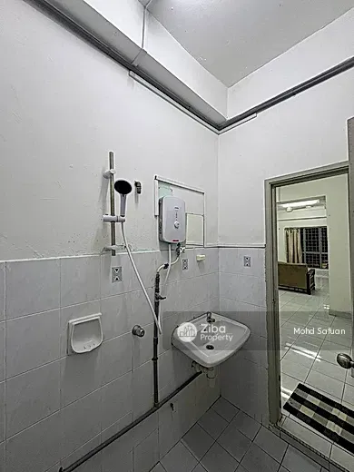 Ridzuan Condominium