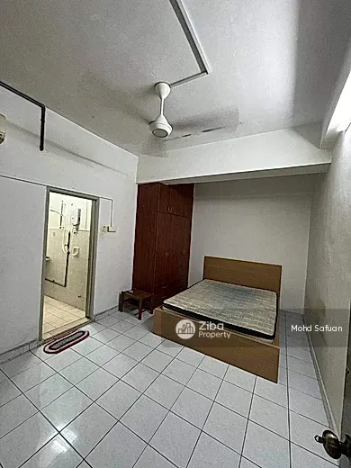 Ridzuan Condominium