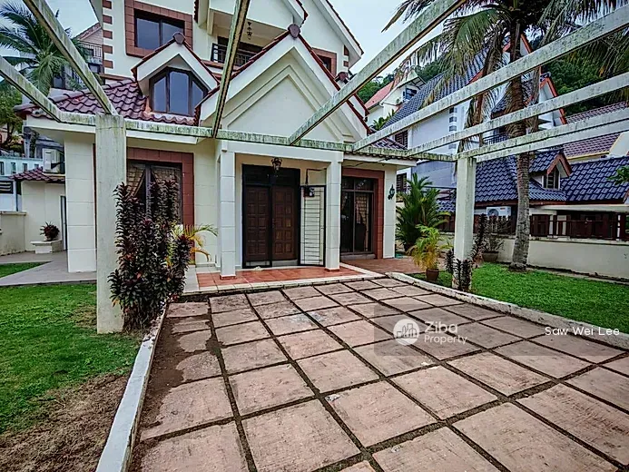 Ferringhi Villa