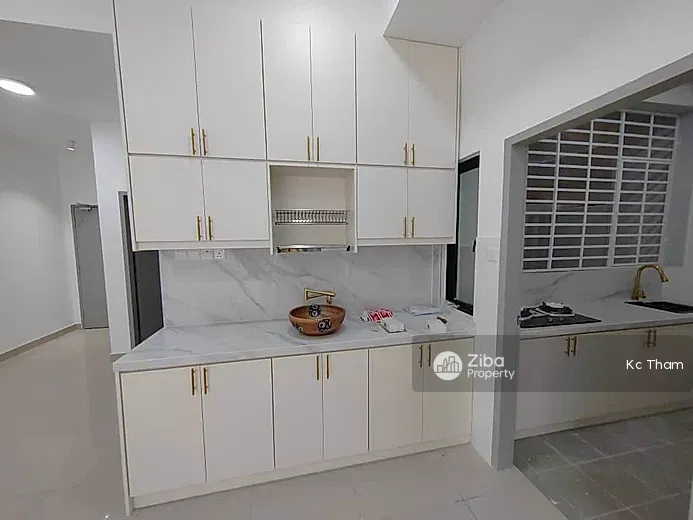 Avia Plus @ Bandar Country Homes, Rawang