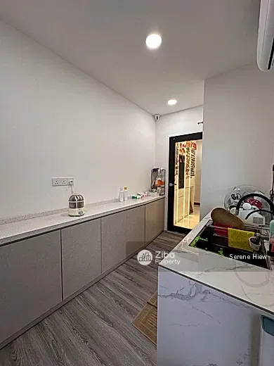Larkin Residence
