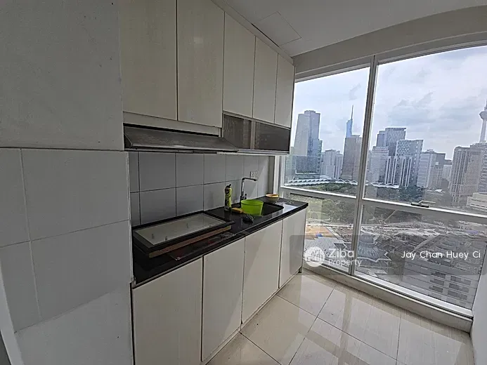 Binjai 8 Premium Soho