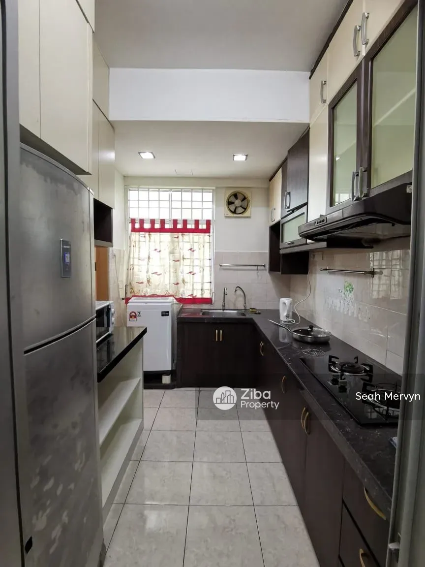 I-suria Apartment