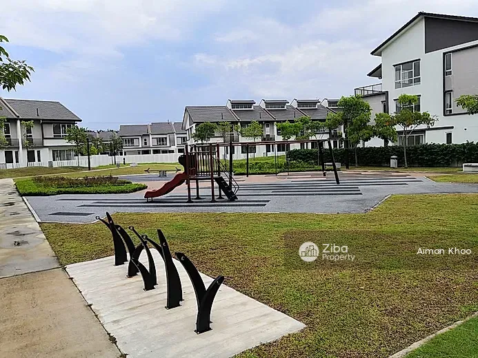 Arahsia Residence @ Tropicana Aman