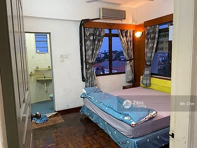 University Heights Apartment