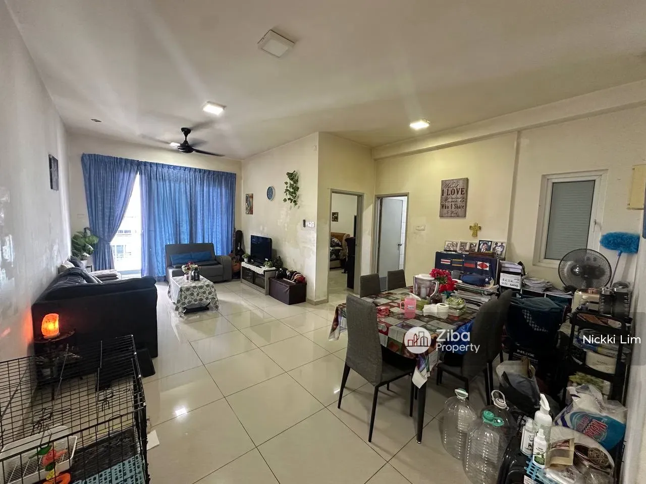 Season Luxury Apartment