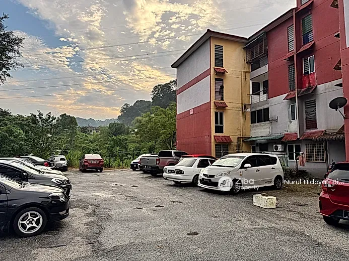 Nuri Apartment @ Taman Bukit Idaman, Selayang