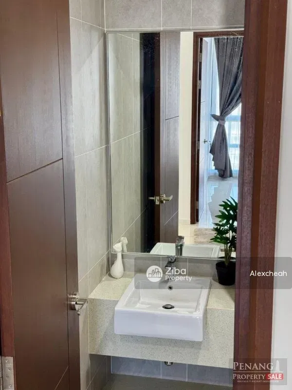 Queens Residences Q2 @ Queens Waterfront