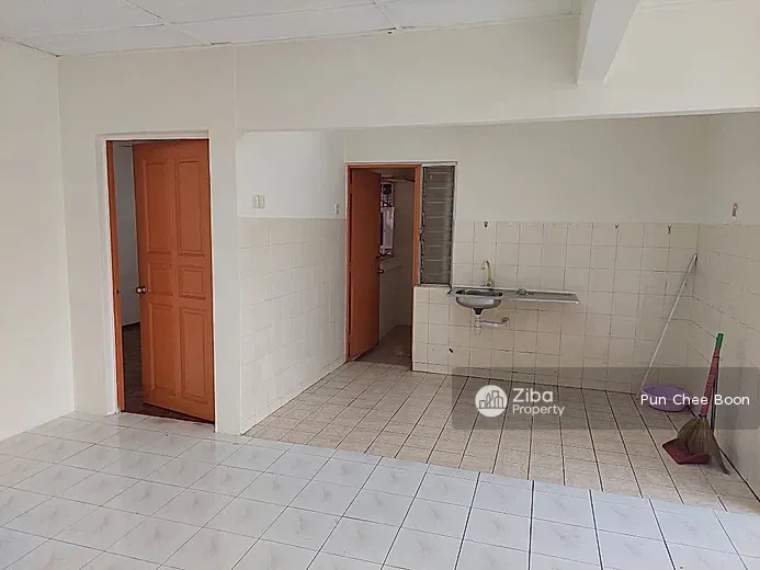 Saujana Apartment Damansara Damai