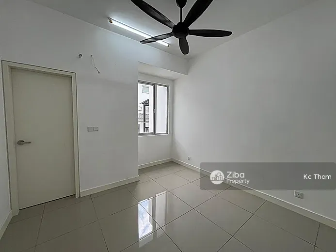 Garland Residence 2, Kota Emerald